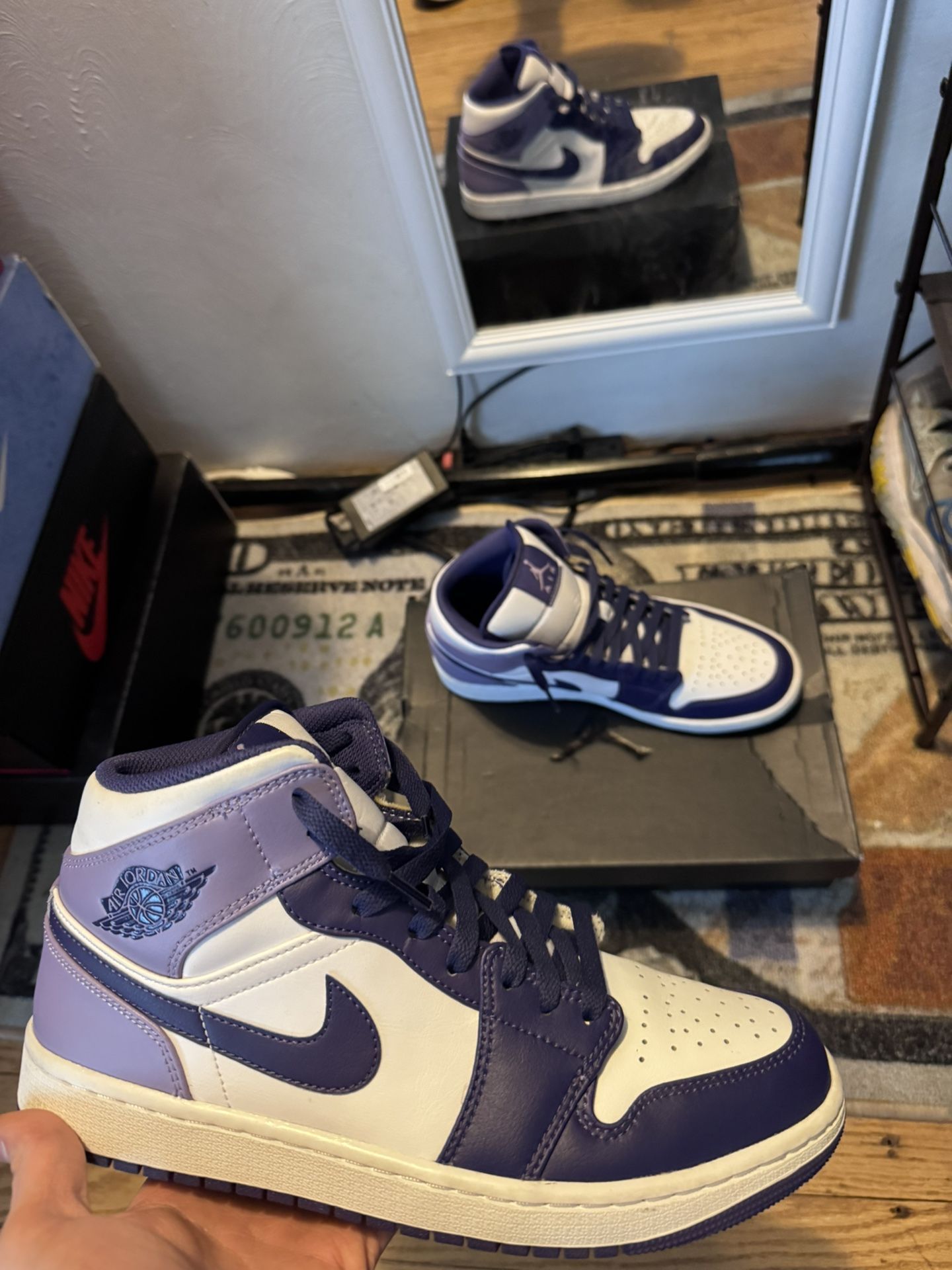 Jordan 1 Mid Blueberry’s