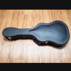 Gator Wood Case For Classical Guitar