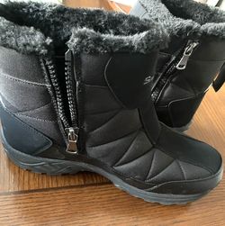 Brand New Snow Boots For Women Silent Care  USA Size 8.5  