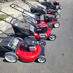 Lawn Mower CRAFTSMAN WITH ONE YR GARANTY 