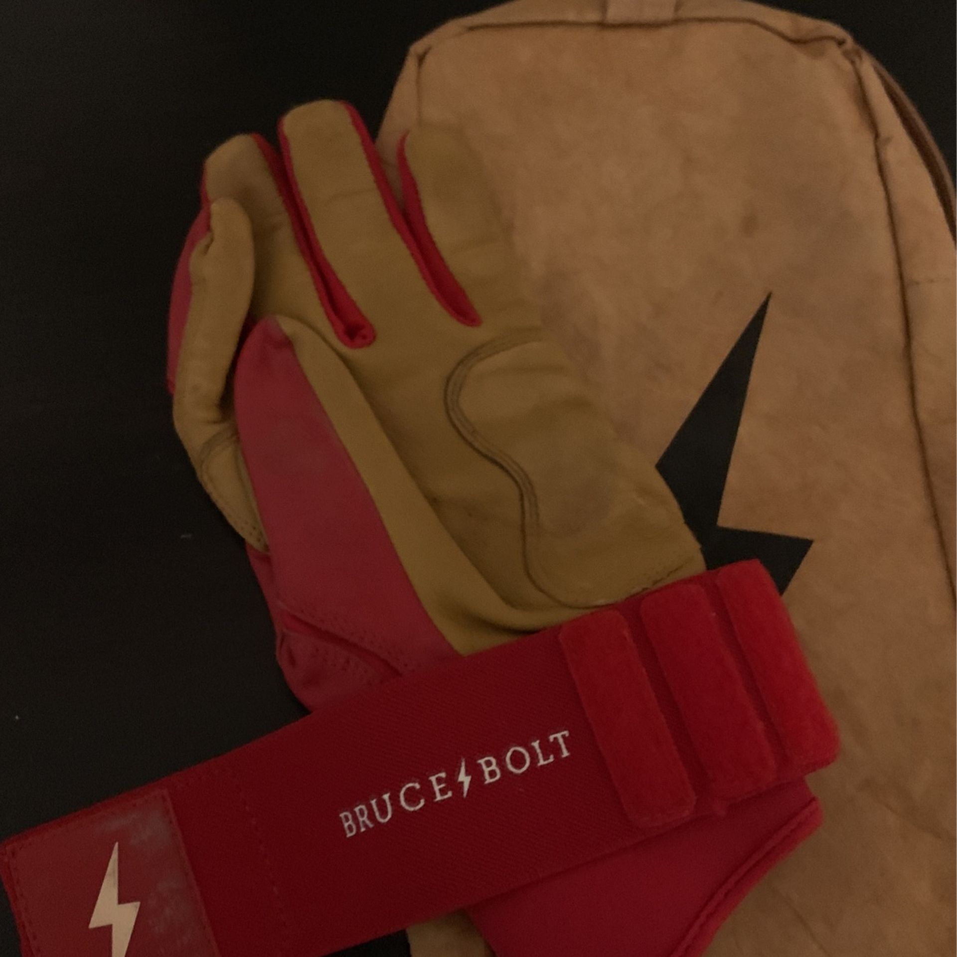Bruce Bolt Batting Gloves 