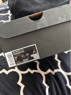 Nike Air Jordan 1 Mid “White/Black/Light Smoke Grey” (DQ8426-101)