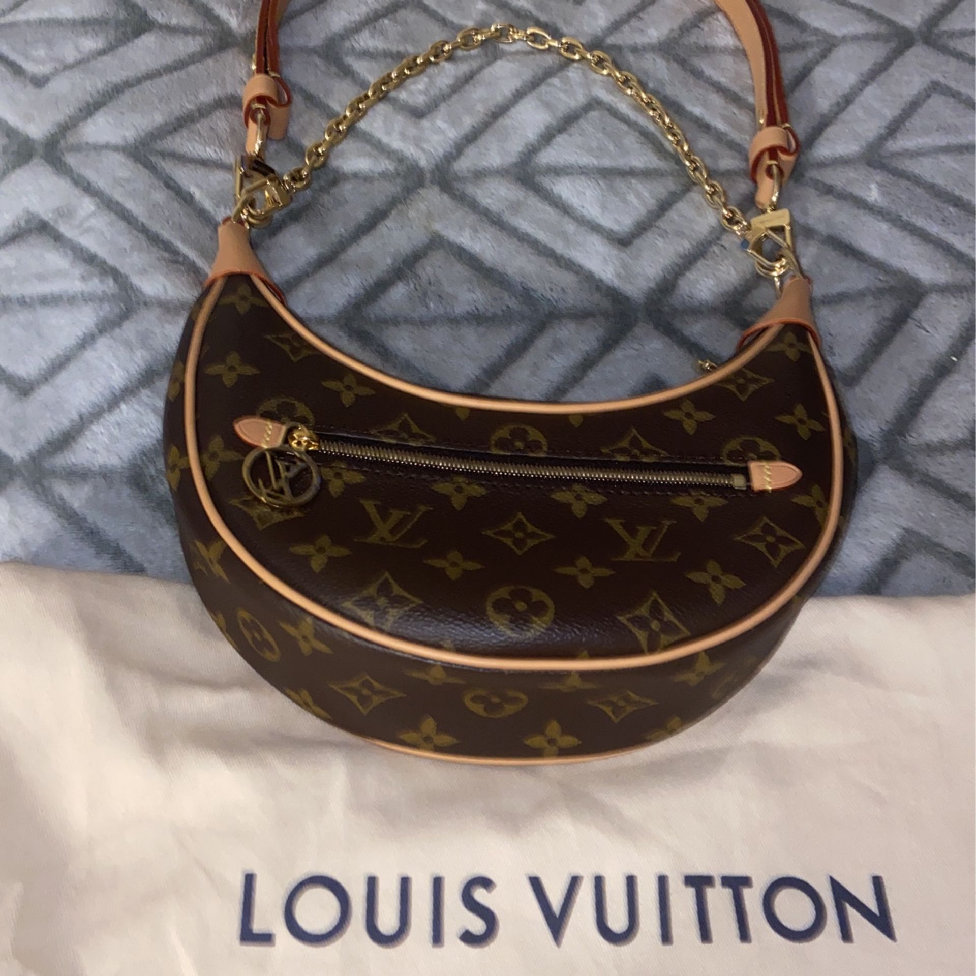 Louis Vuitton Loop bag