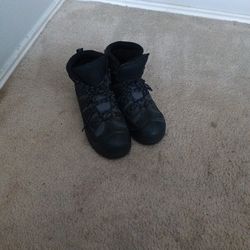 Steel Toe Boots/ Oil And Slip Resistant 