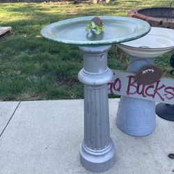Birdbath. Cast Aluminum Base & Glass Top. (Johnstown Ohio)