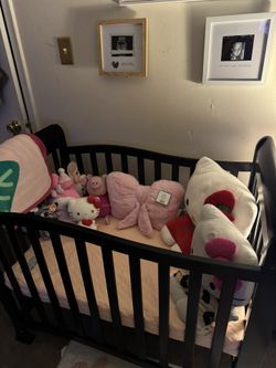 mini crib & mattress