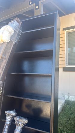 7 shelf book case
