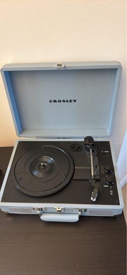 Crosley Bluetooth Record Player / Turntable – Light Blue