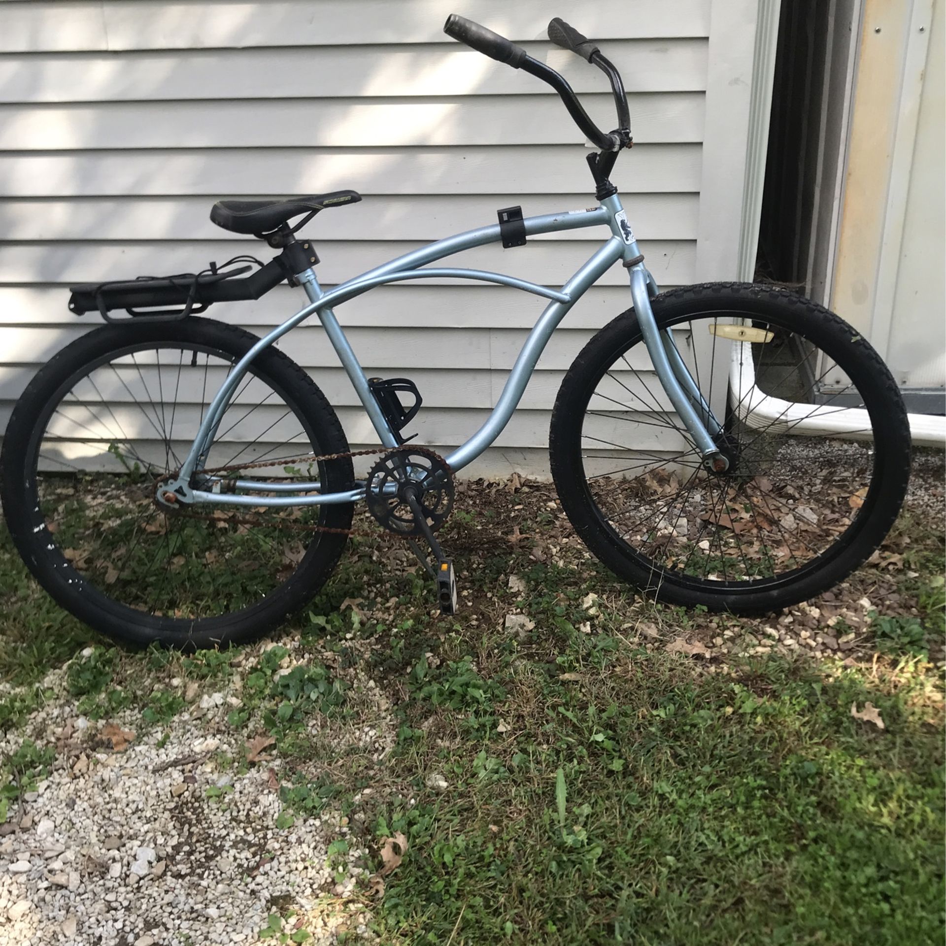 BIKE  SCHWINN  26 Inch IN GOOD CONDITION ONLY  READY TO GO LOCAL MEET If You Not Interested Don’t Coments 