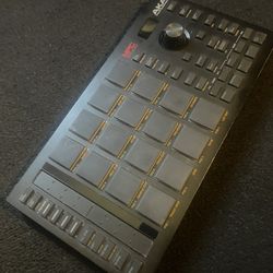MPC STUDIO 2 (MIDI Controller)