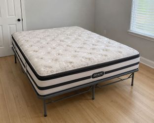 King Size Beautyrest Pillow Top Mattress (in plastic)