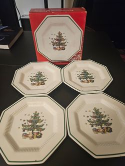 Christmastime NIKKO Salad/Dessert Plates (Set of 4)