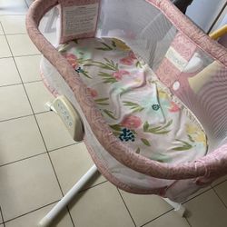 Pink Halo Bassinet