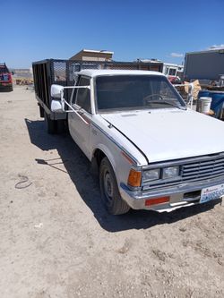 Nissan Datsun 1984