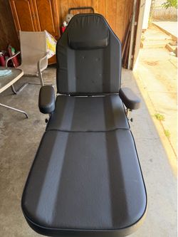 Professional tattoo bed chair, multi-use massage chair for tattoo and spa, ideal for spa bed esthetician services