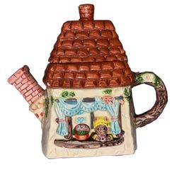 Vintage Cottage House Tea Pot