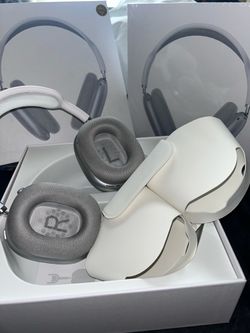Apple AirPods Max Headphones