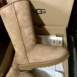 Ugg New Woman’s Classic Tall Size 7 And 10 Chestnut Authentic 100%