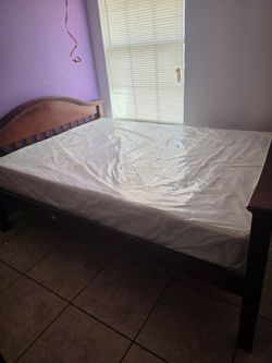 Full size bed with base