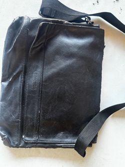 Kenneth Cole Messenger Bag