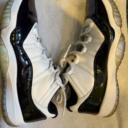 Jordan Retro  11 Iridescent 