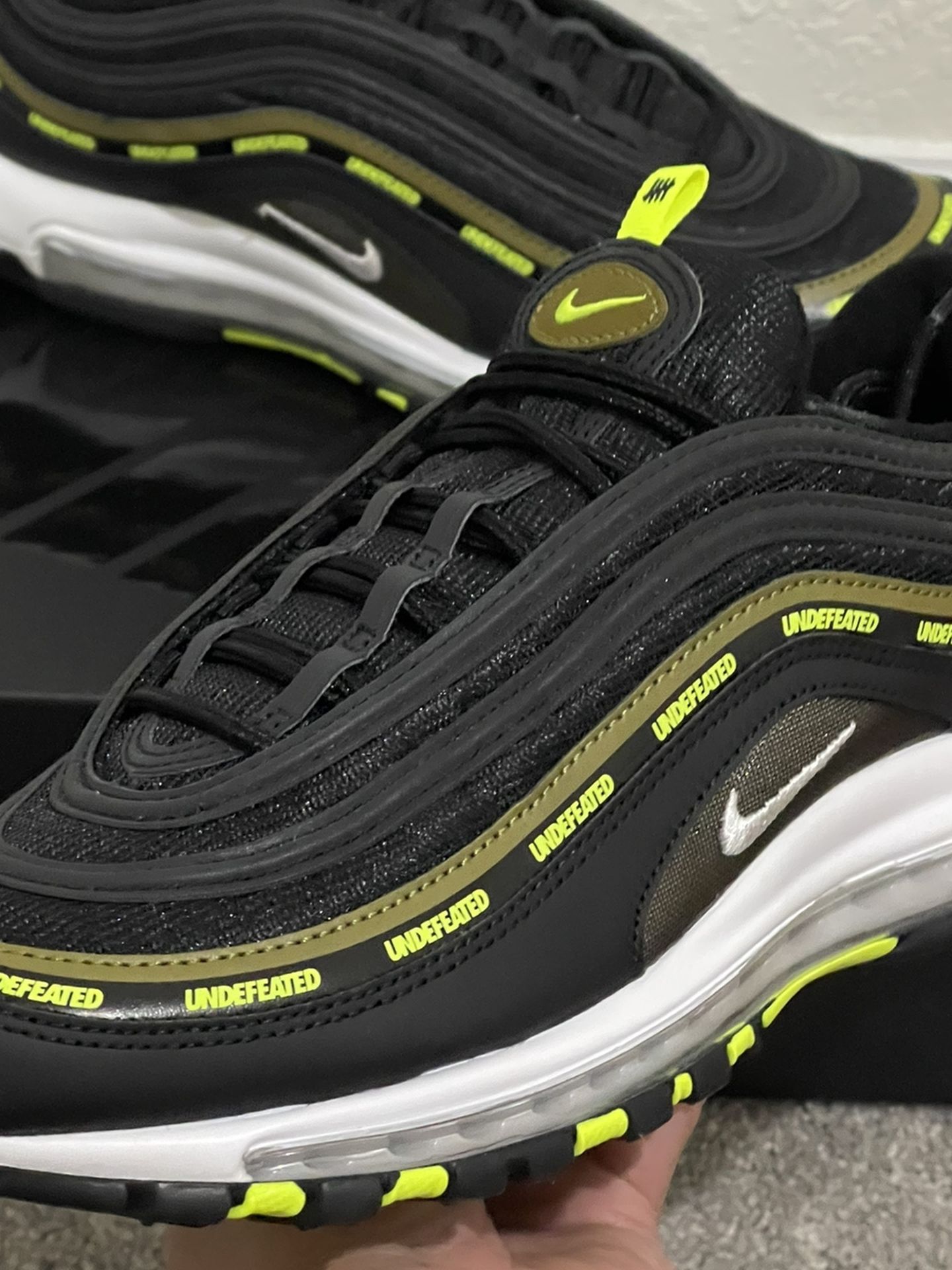 Nike Air Max '97 Undefeated Black Volt Size 11 DS