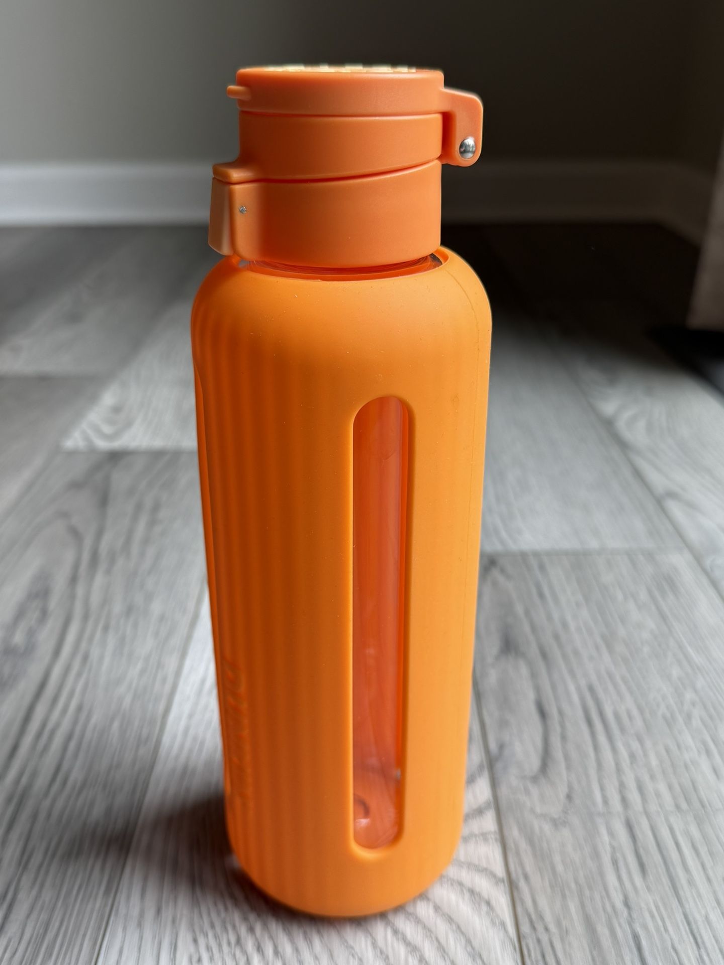 NEW-Dunkin Donuts 2024 Soft Touch Hydration Reusable Water Bottle