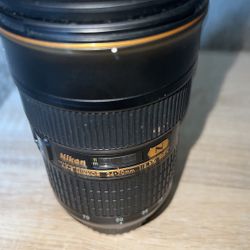 AF-S  NIKKOR  24-70 mm 1: 2.8G ED