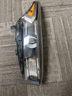 Kia Forte Headlight (OEM) Right 21-24