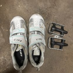 Bike Shoes And Pedals 