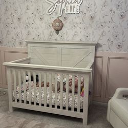 Baby crib
