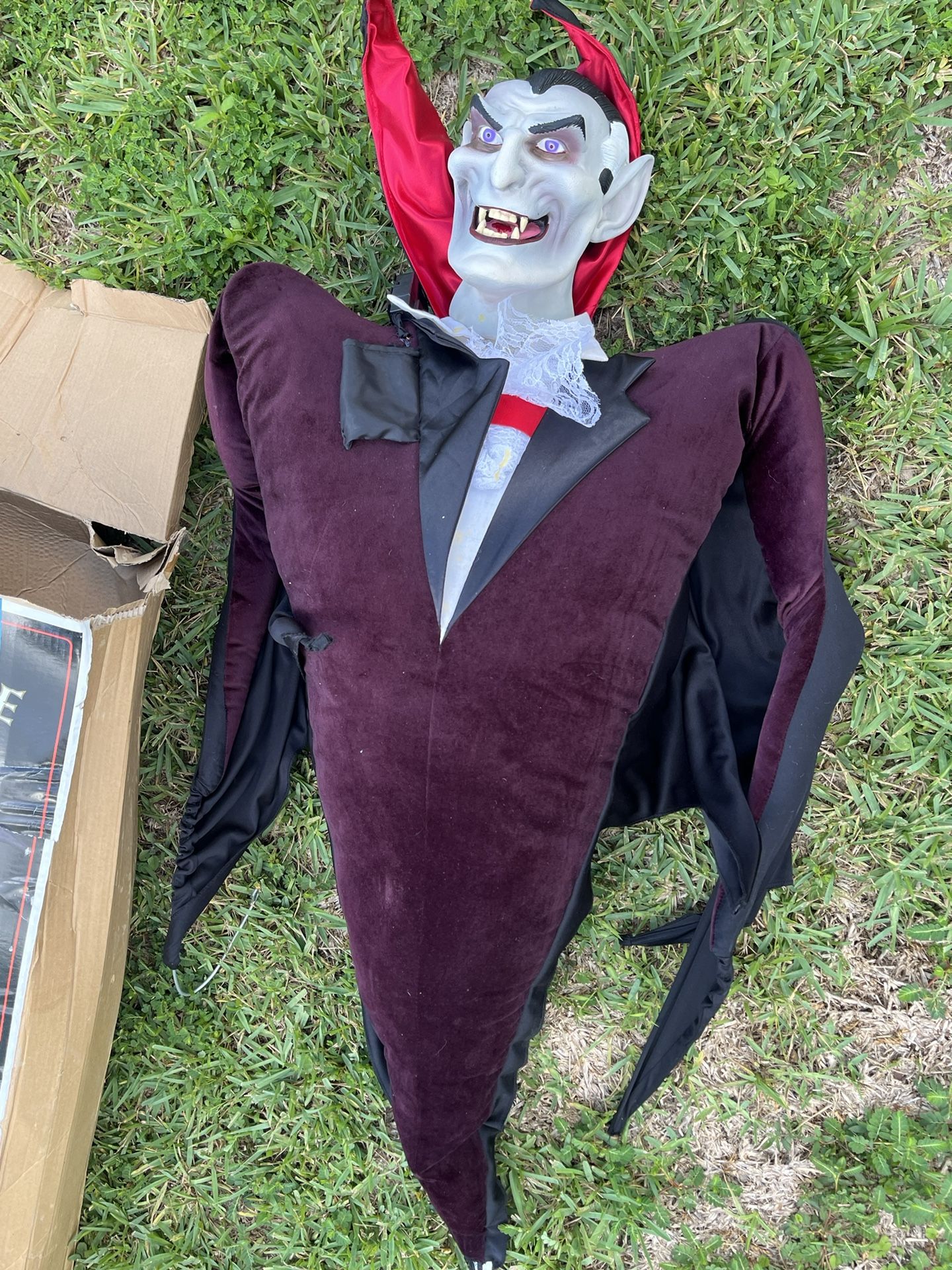 MARIO CHIDO STUDIOS Gothic Vampira Wig OS Burgundy w/Extras Halloween Costume VTG Mario Chiodo Studios Female Woman Dracula Vampire  main image 3