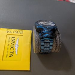 BEAUTIFUL...Invicta Skull Watch 