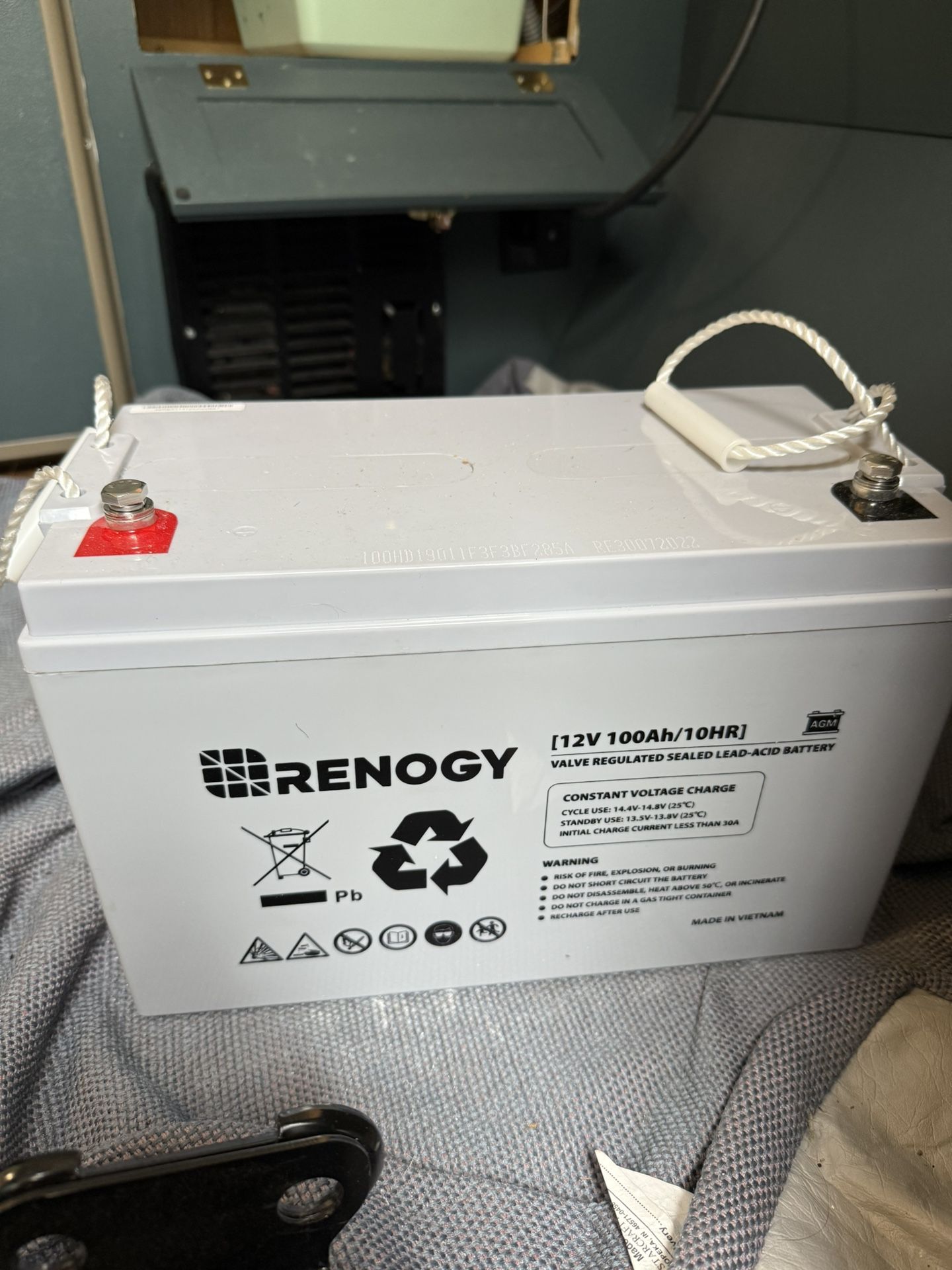 Renogy 100ah AGM Battery