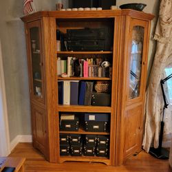 Bookshelves With Display Cabinets - 3 Pieces