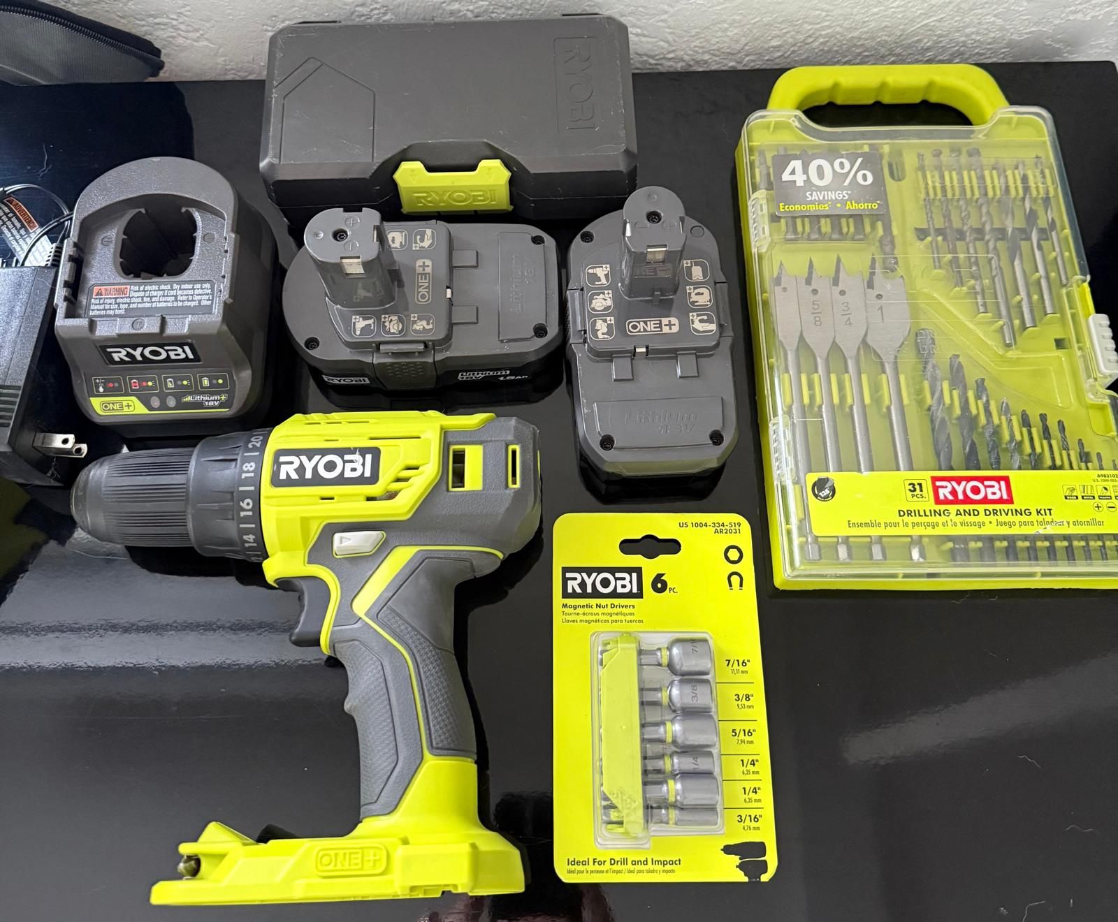 🧰Kit/Set Ryobi 18V🔋 ONE+ HP Brushless Hammer Drill Kit + Batteries +, Charger & New Accessories! 