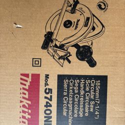 Makita 7 1/4 In Circular Saw ( Gently Used)