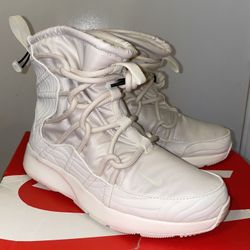 Womens Nike Tanjun Hi-Rise Boots 8.5