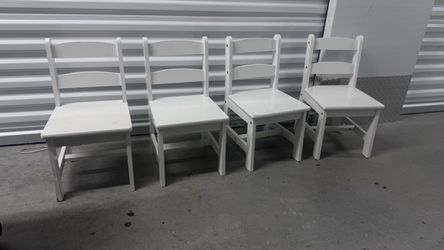 Set of 4 White Wooden Kids Chairs
