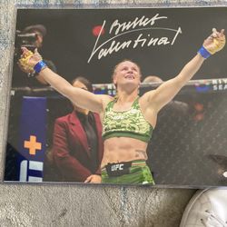 UFC Valentina Shevchenko Signed Photo 