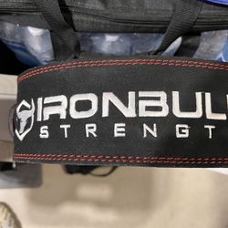 Iron Bull Strength 4" wide Power lifting belt- Large (35"-42" waist)