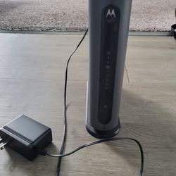 Router+modem (Motorola)