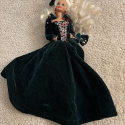 1991 happy holidays special edition Barbie doll