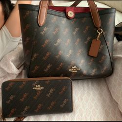 Authentic- Coach Tote Bag & Wallet