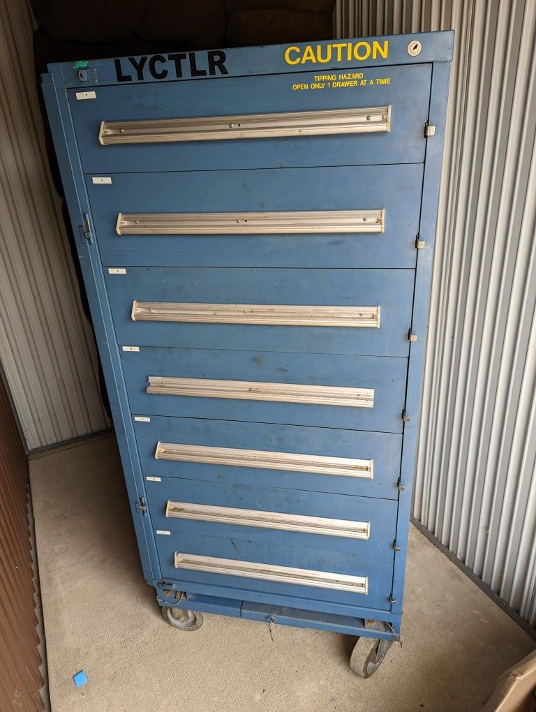 6 Drawer Stand Up Tool Box for Sale in Massillon, OH OfferUp