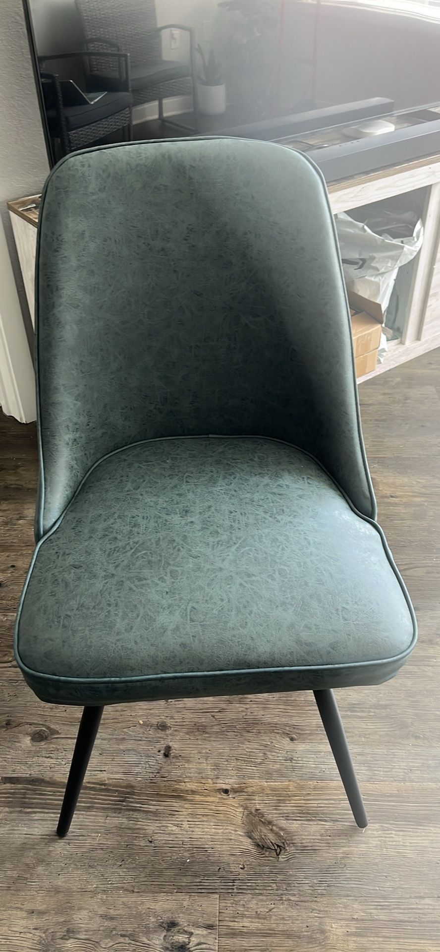 Swivel Accent Chair 