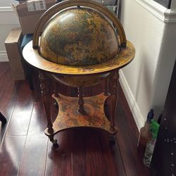 Antique Bar Globe With Wheels 
