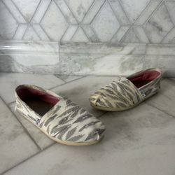 Size 7.5 Toms Grey Ikat Sneakers