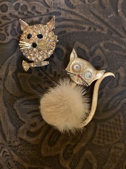 Vintage cat brooches