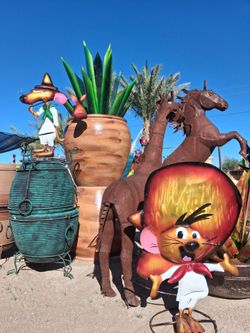 Rustic and colorful metal art✨️🤎